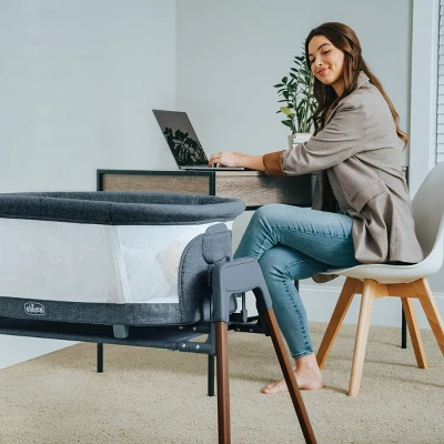 Chicco LullaGlide 3-in-1 Bassinet - Luna 3 Chicco LullaGlide 3-in-1 Bassinet - Luna